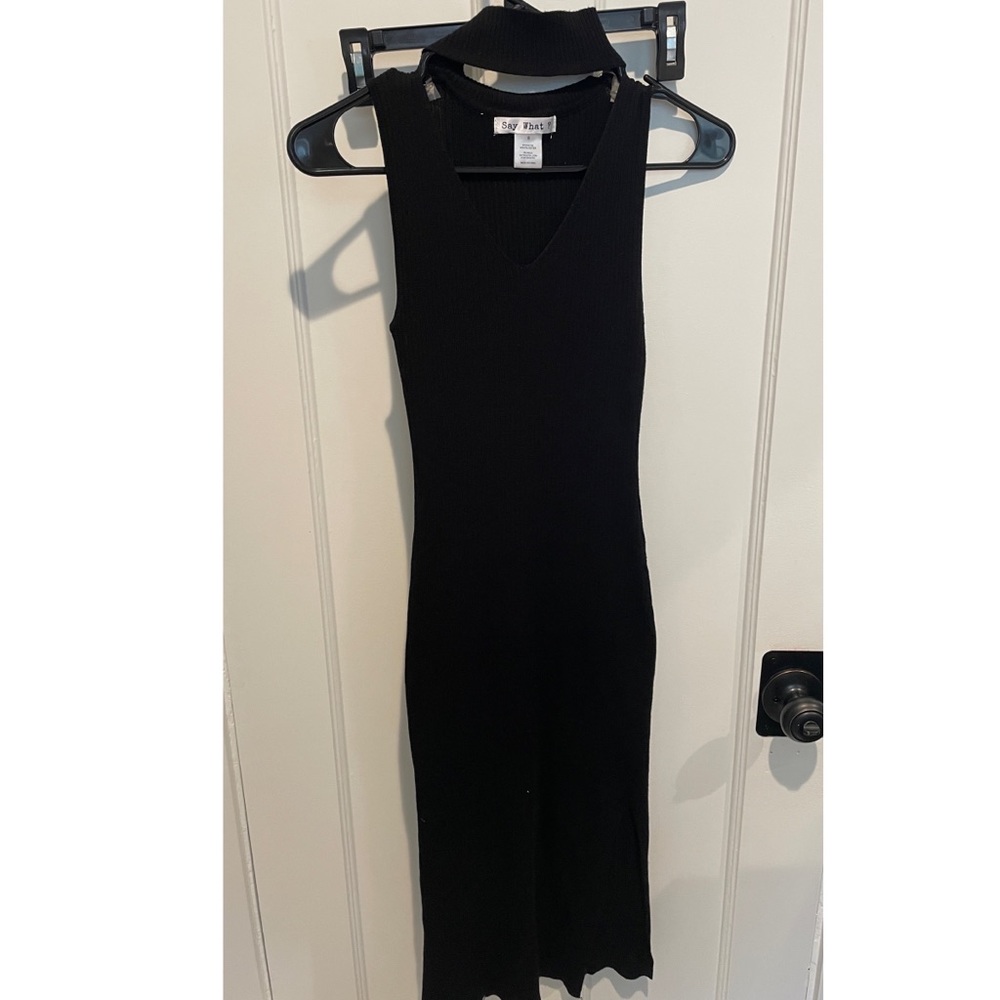 Black chocker v neck knit dress